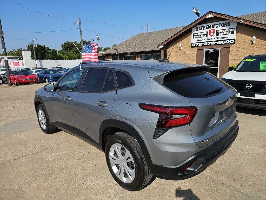 Chevrolet Trax FWD 4dr LS 2025