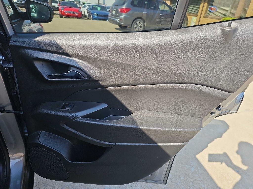 Chevrolet Trax FWD 4dr LS 2025