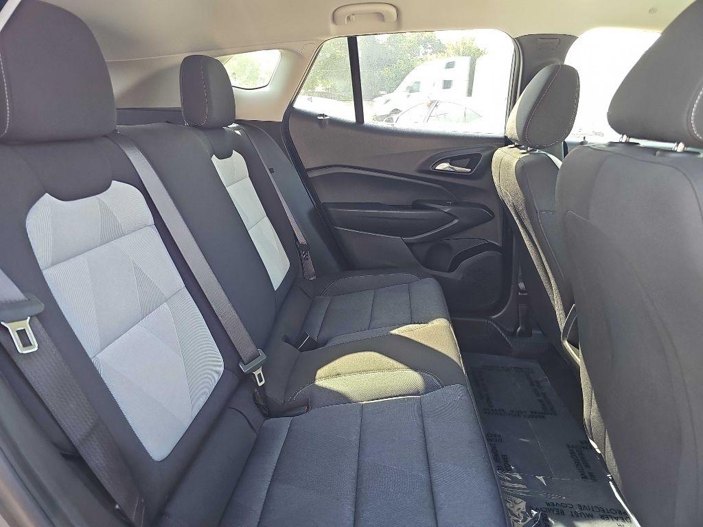 Chevrolet Trax FWD 4dr LS 2025