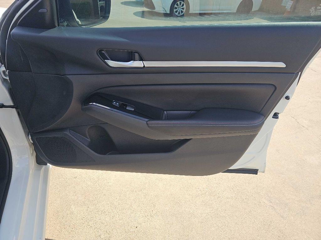 Nissan Altima 2.5 SR Sedan 2024