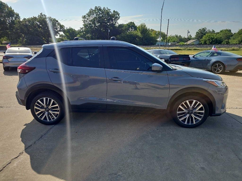 Nissan Kicks SV FWD 2024