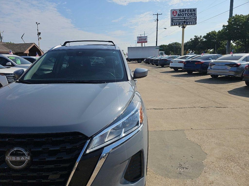 Nissan Kicks SV FWD 2024