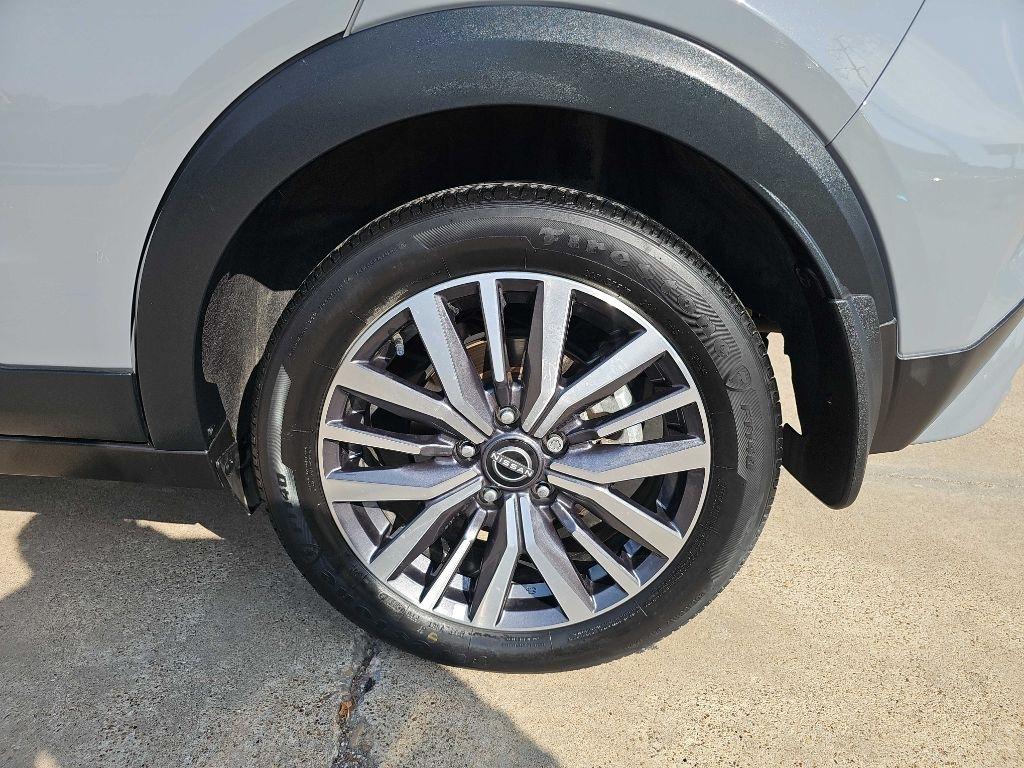 Nissan Kicks SV FWD 2024