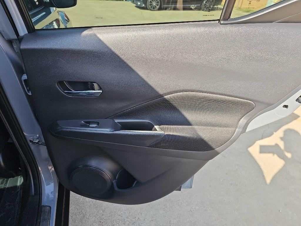 Nissan Kicks SV FWD 2024