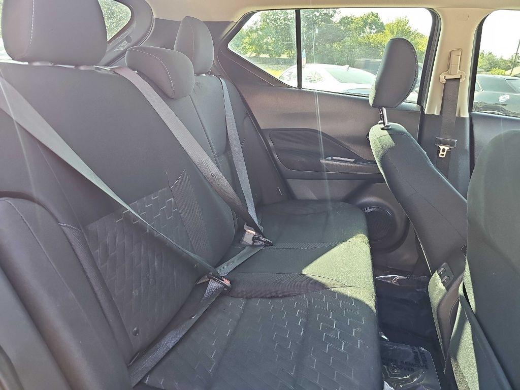 Nissan Kicks SV FWD 2024