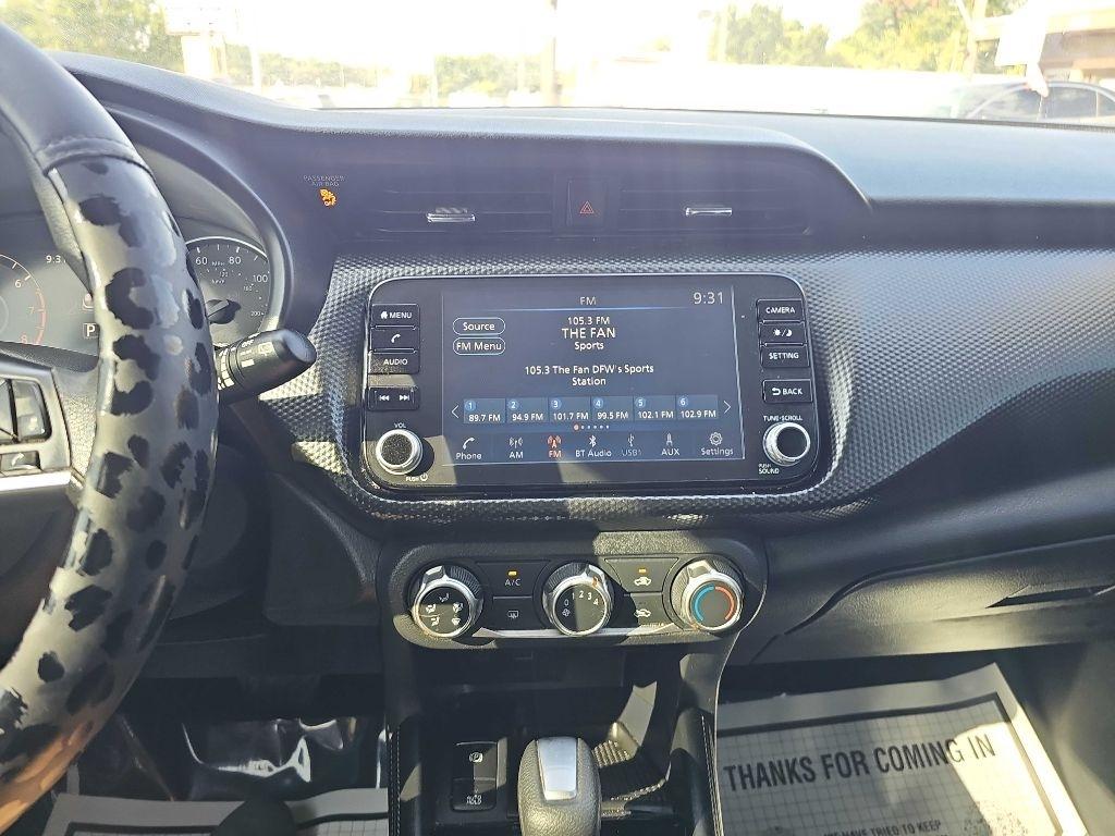 Nissan Kicks SV FWD 2024