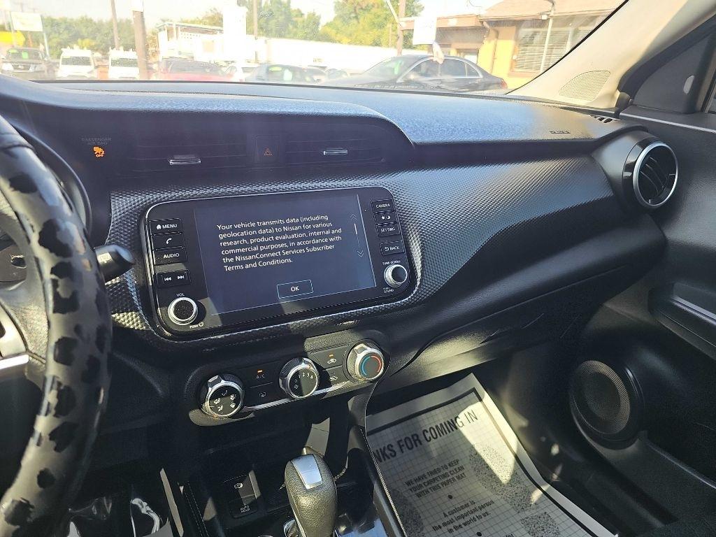 Nissan Kicks SV FWD 2024