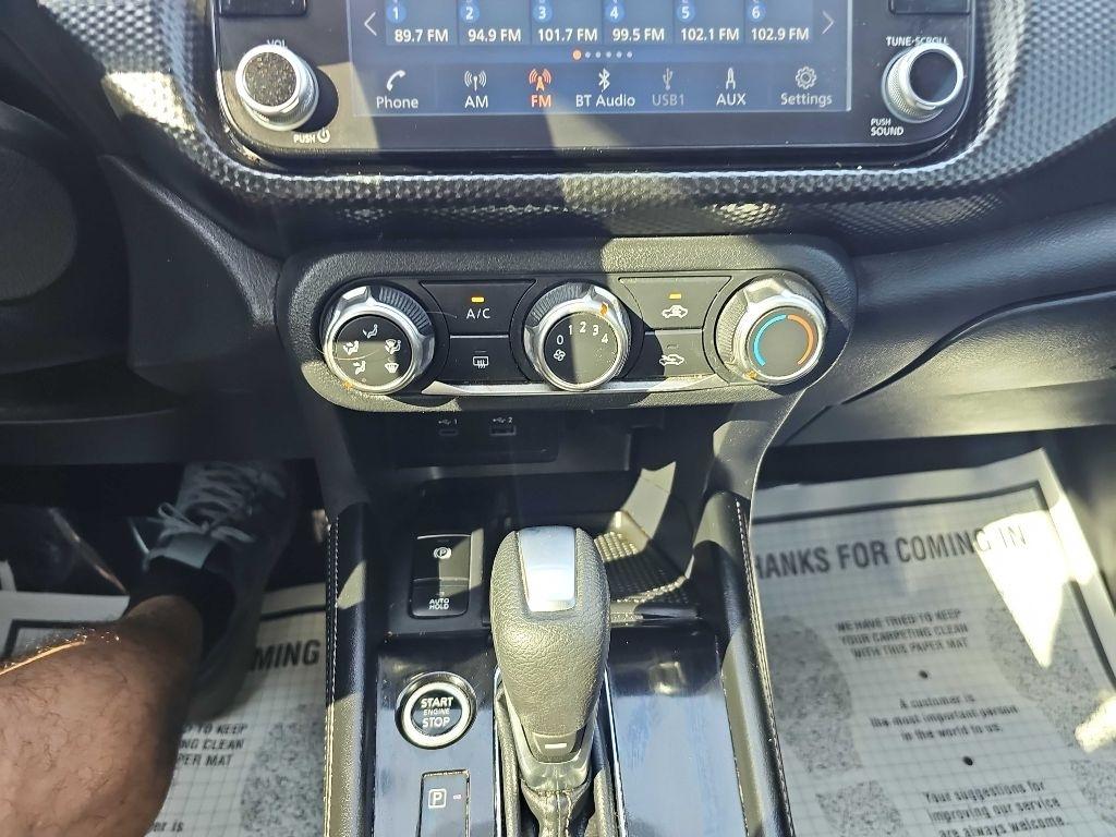 Nissan Kicks SV FWD 2024