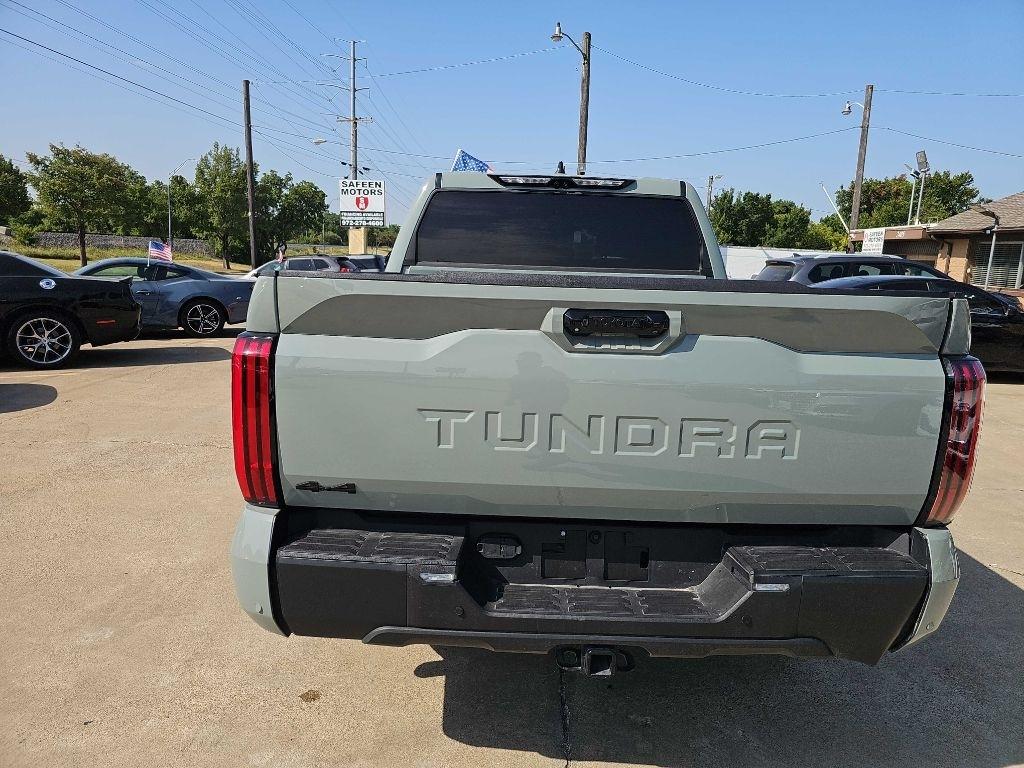 Toyota Tundra 4WD Platinum CrewMax 5.5' Bed (Natl) 2025