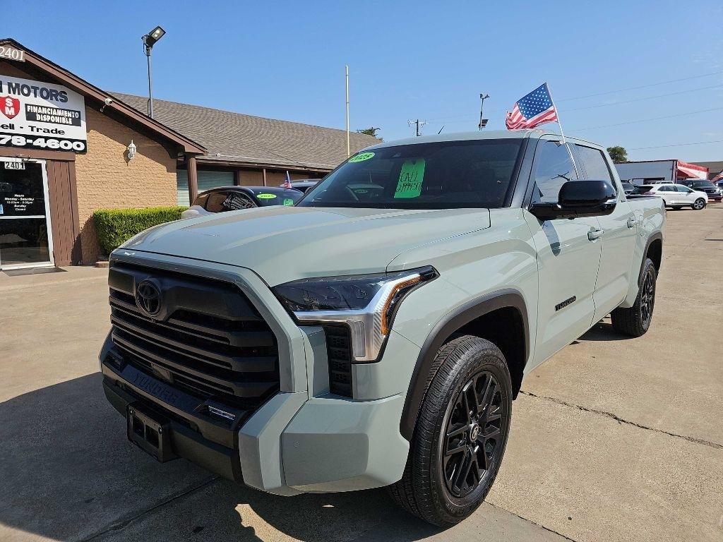 Toyota Tundra 4WD Platinum CrewMax 5.5' Bed (Natl) 2025