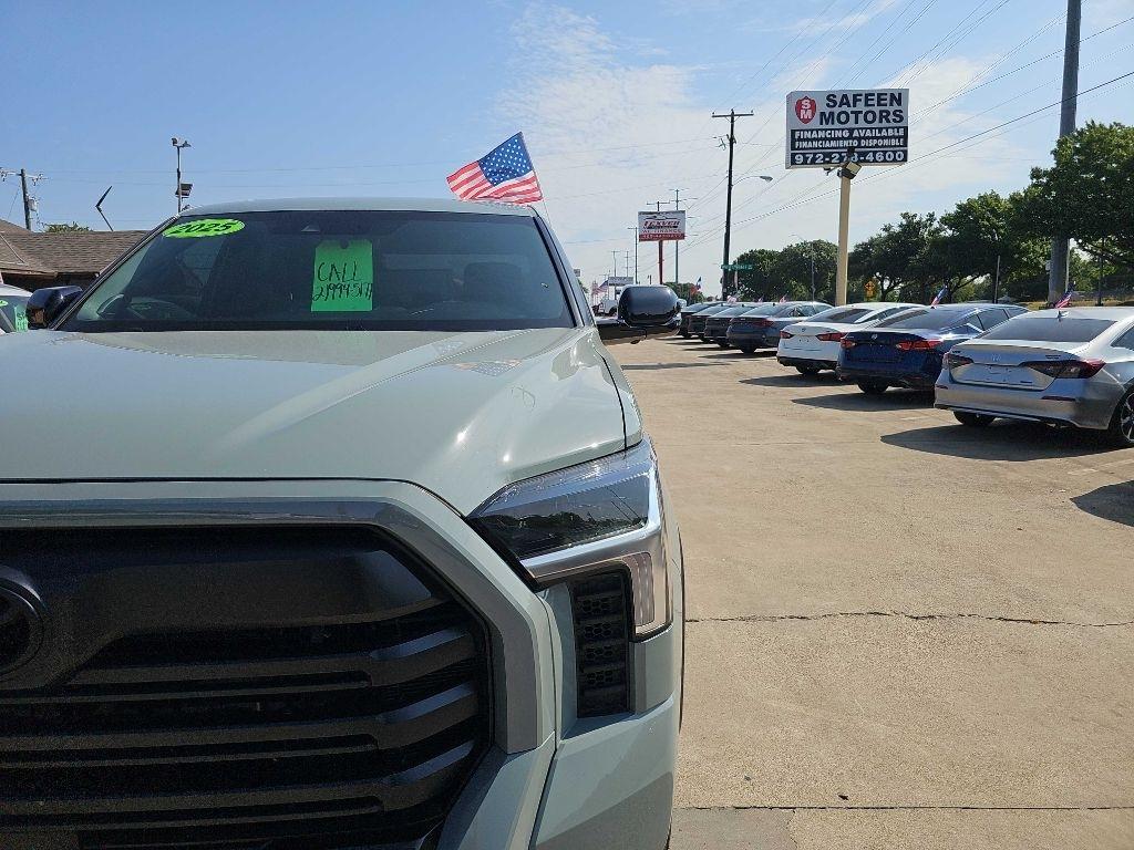 Toyota Tundra 4WD Platinum CrewMax 5.5' Bed (Natl) 2025