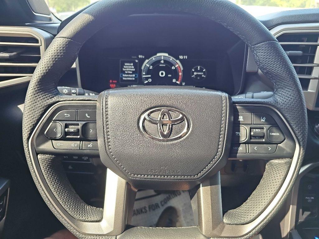 Toyota Tundra 4WD Platinum CrewMax 5.5' Bed (Natl) 2025