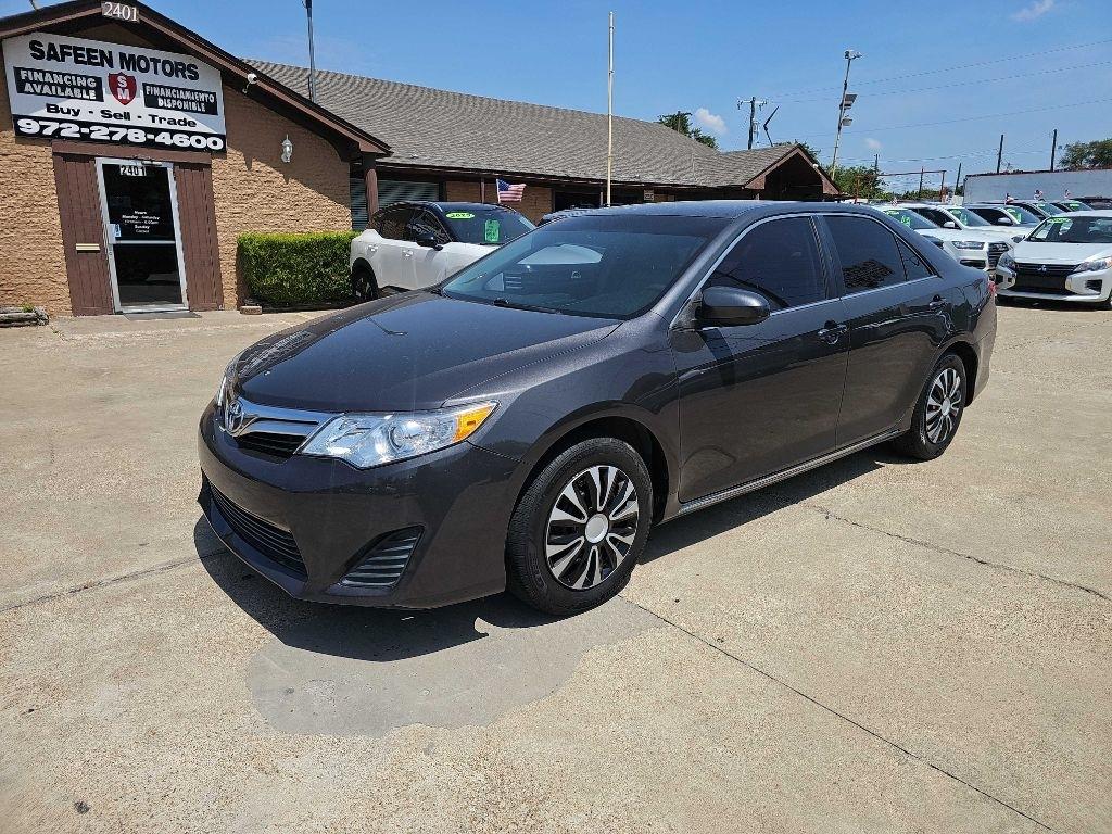 Toyota Camry 4dr Sdn I4 Auto XLE (Natl) 2013