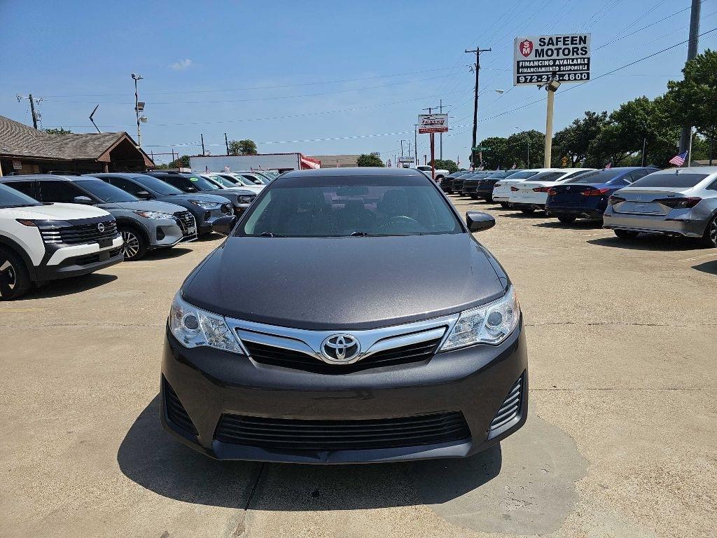 Toyota Camry 4dr Sdn I4 Auto XLE (Natl) 2013
