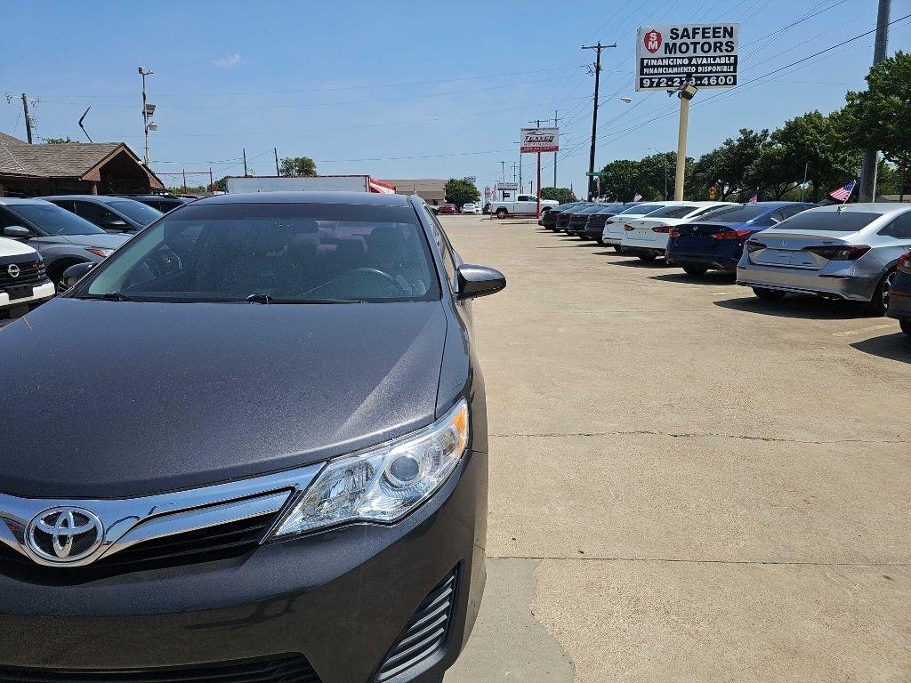 Toyota Camry 4dr Sdn I4 Auto XLE (Natl) 2013
