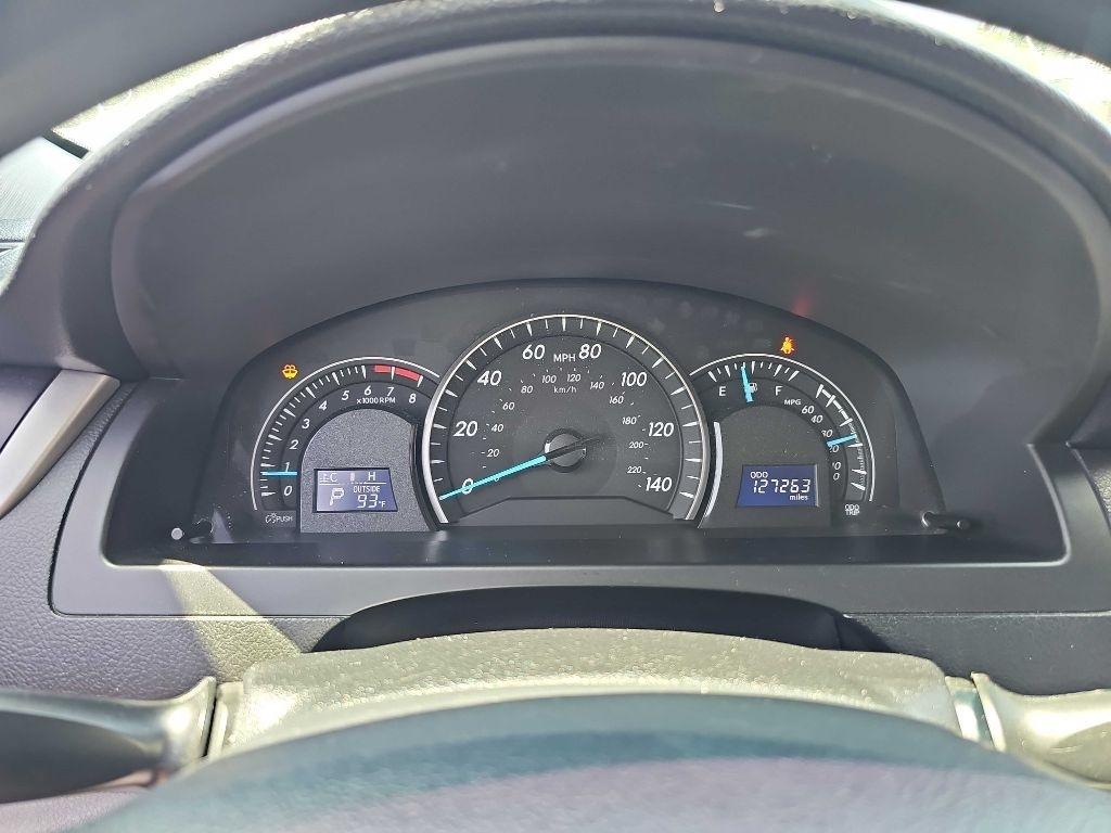 Toyota Camry 4dr Sdn I4 Auto XLE (Natl) 2013