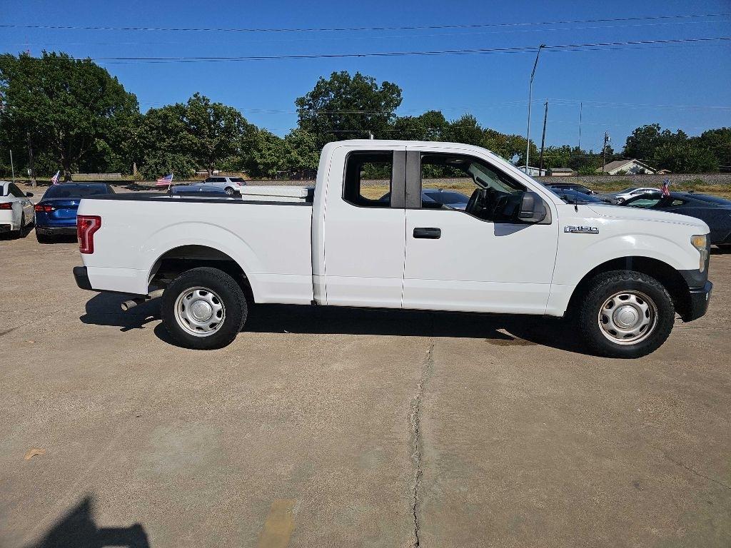 Ford F-150 2WD SuperCab 145" Lariat 2015