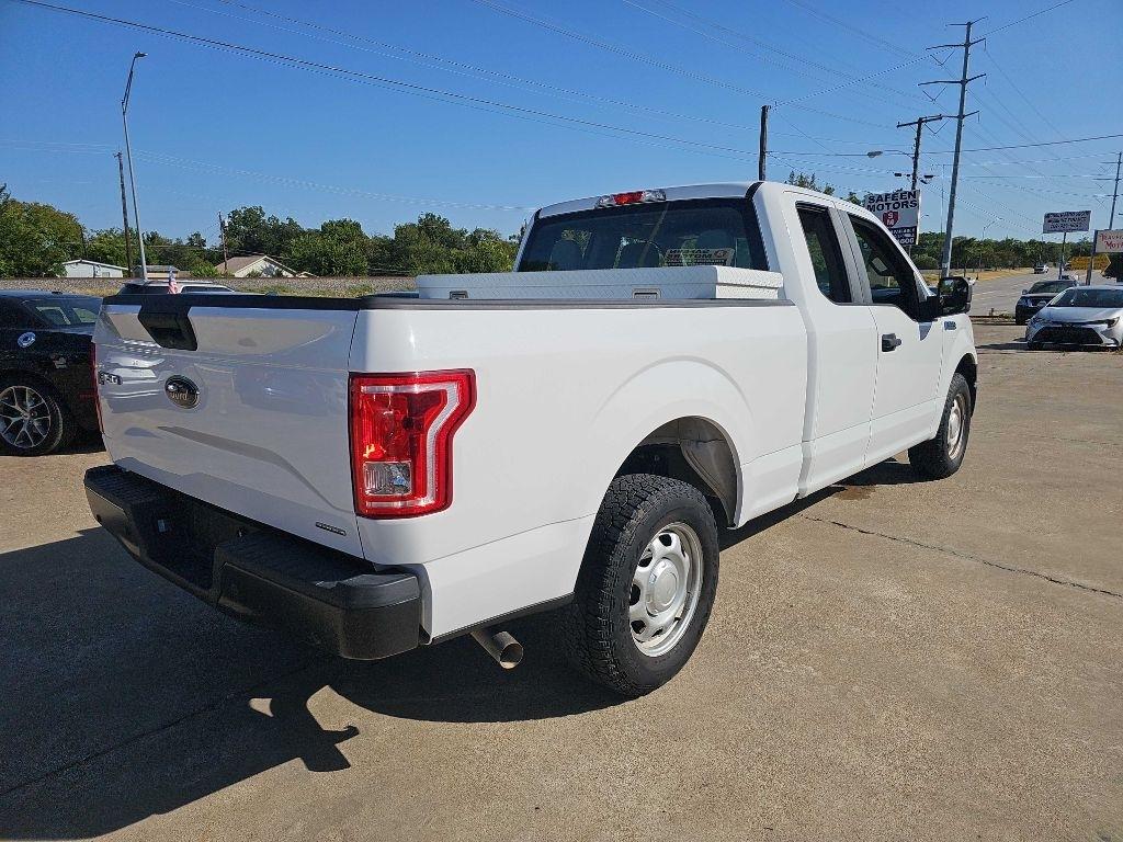 Ford F-150 2WD SuperCab 145" Lariat 2015