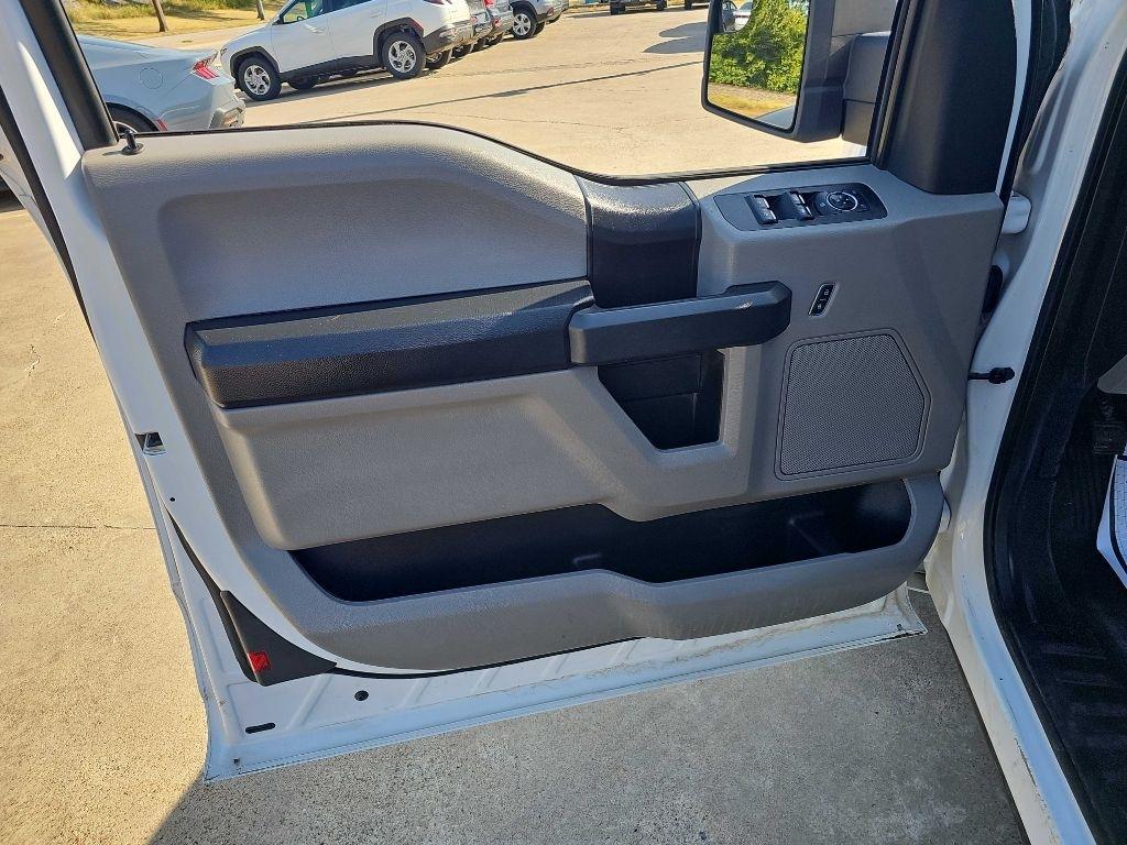 Ford F-150 2WD SuperCab 145" Lariat 2015