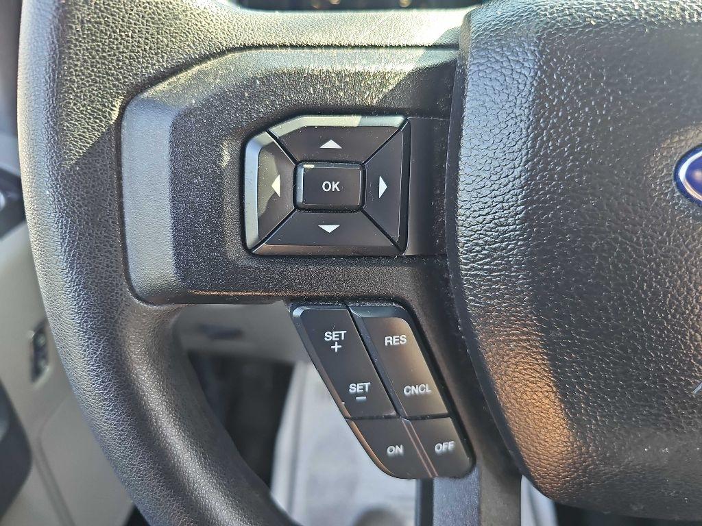 Ford F-150 2WD SuperCab 145" Lariat 2015