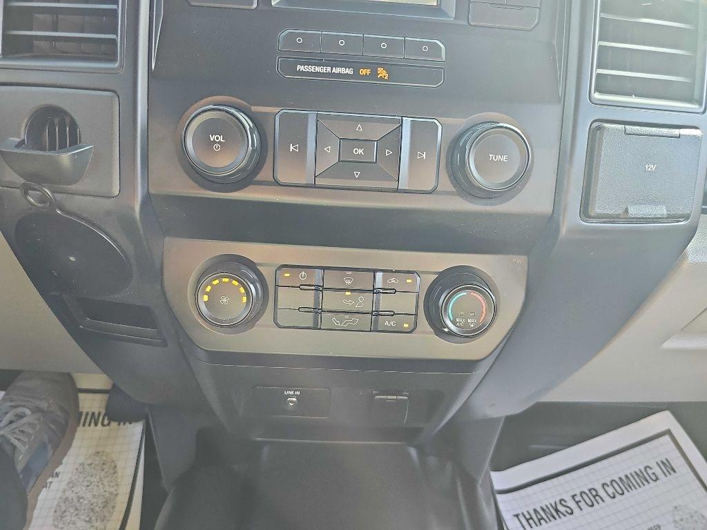Ford F-150 2WD SuperCab 145" Lariat 2015