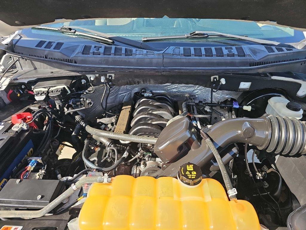 Ford F-150 2WD SuperCab 145" Lariat 2015