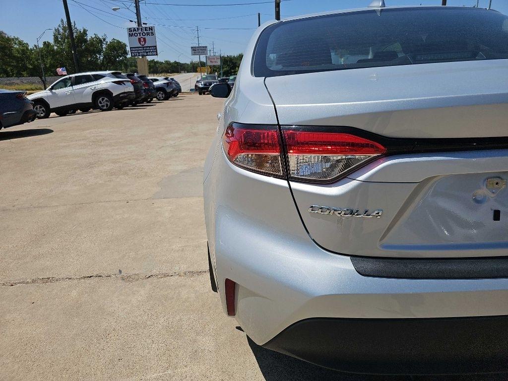 Toyota Corolla LE CVT (Natl) 2025