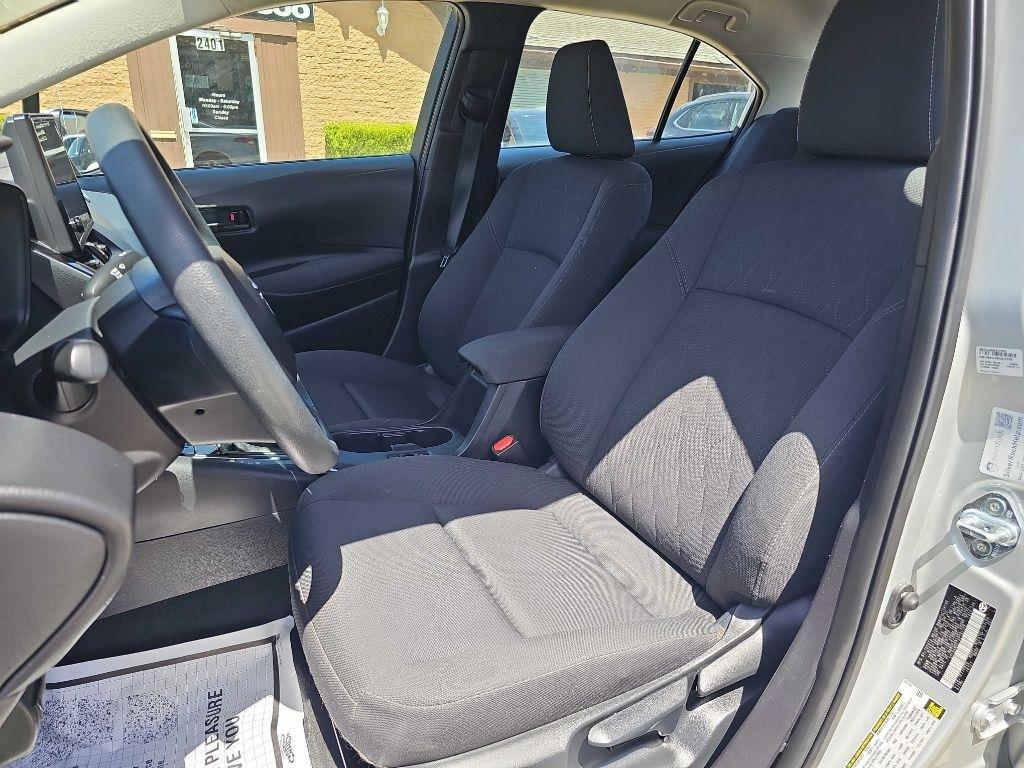 Toyota Corolla LE CVT (Natl) 2025