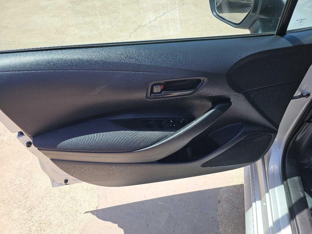 Toyota Corolla LE CVT (Natl) 2025