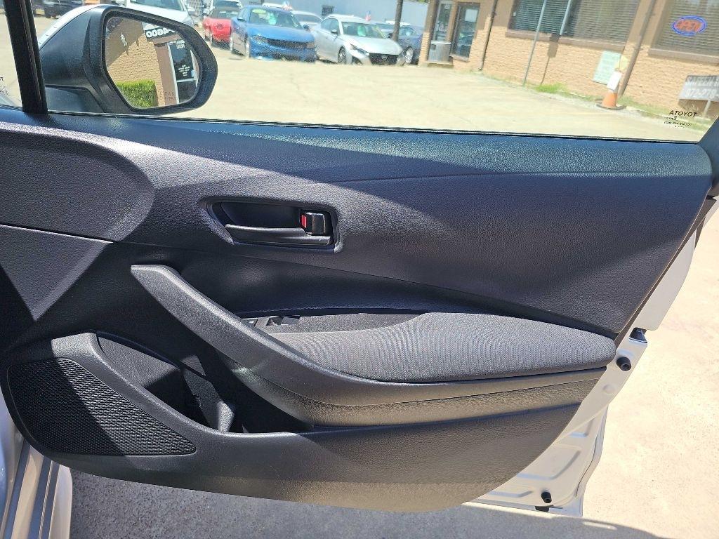 Toyota Corolla LE CVT (Natl) 2025