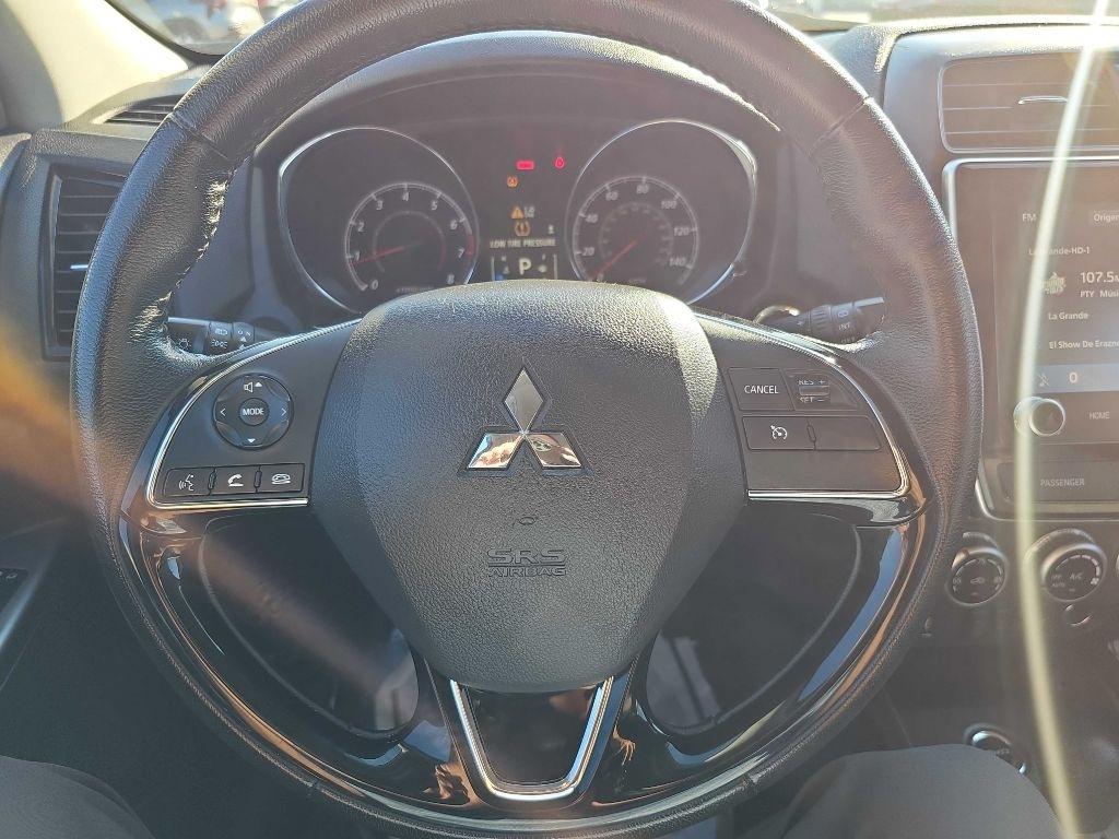 Mitsubishi Outlander Sport photo 22