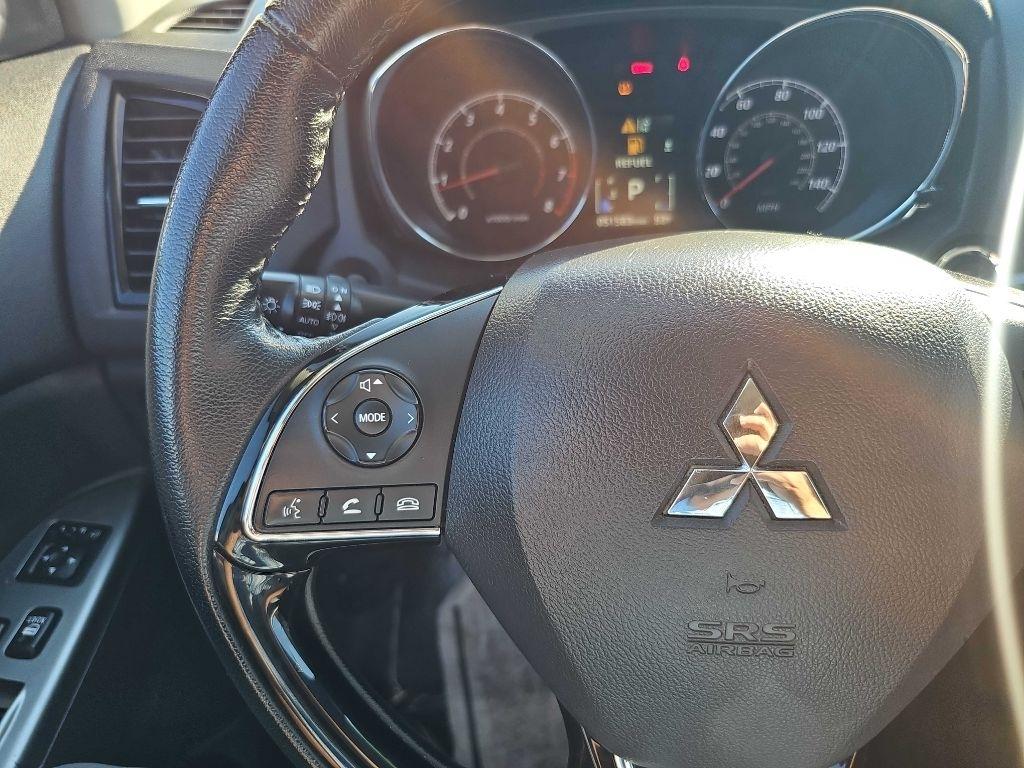 Mitsubishi Outlander Sport photo 23