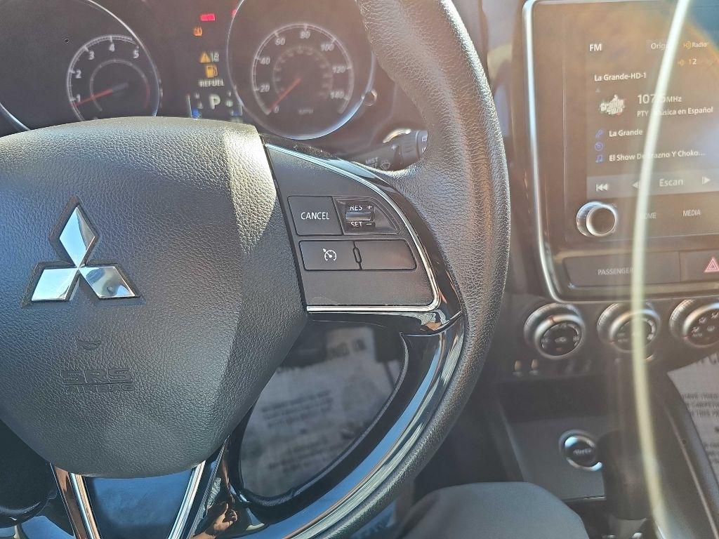 Mitsubishi Outlander Sport photo 24