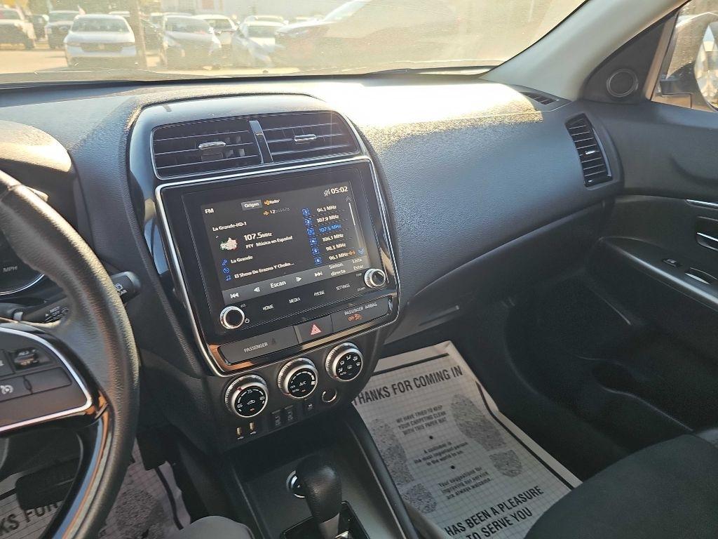Mitsubishi Outlander Sport photo 25