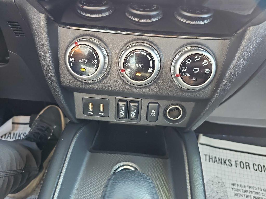 Mitsubishi Outlander Sport photo 30
