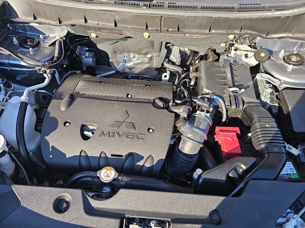 Mitsubishi Outlander Sport photo 34