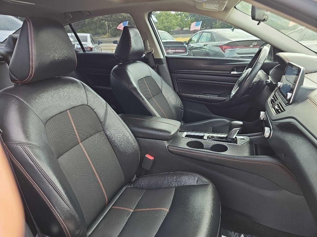 Nissan Altima 2.0 SR Sedan 2022