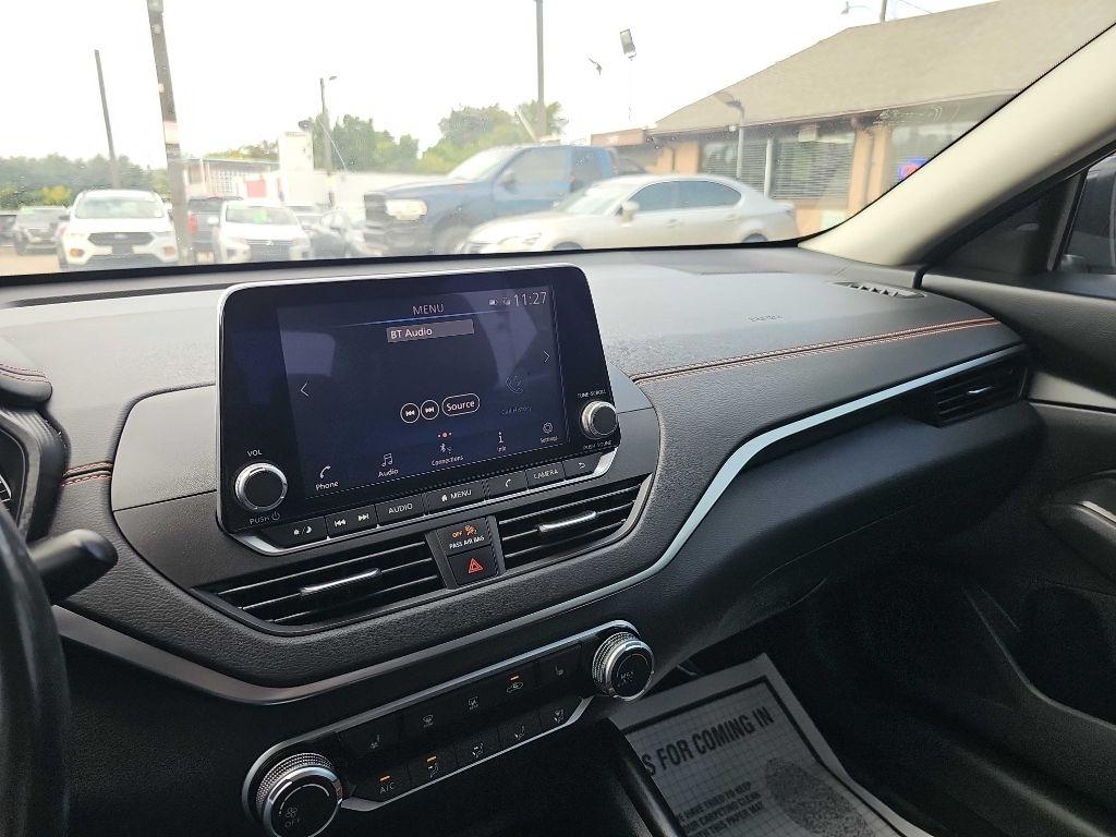 Nissan Altima 2.0 SR Sedan 2022