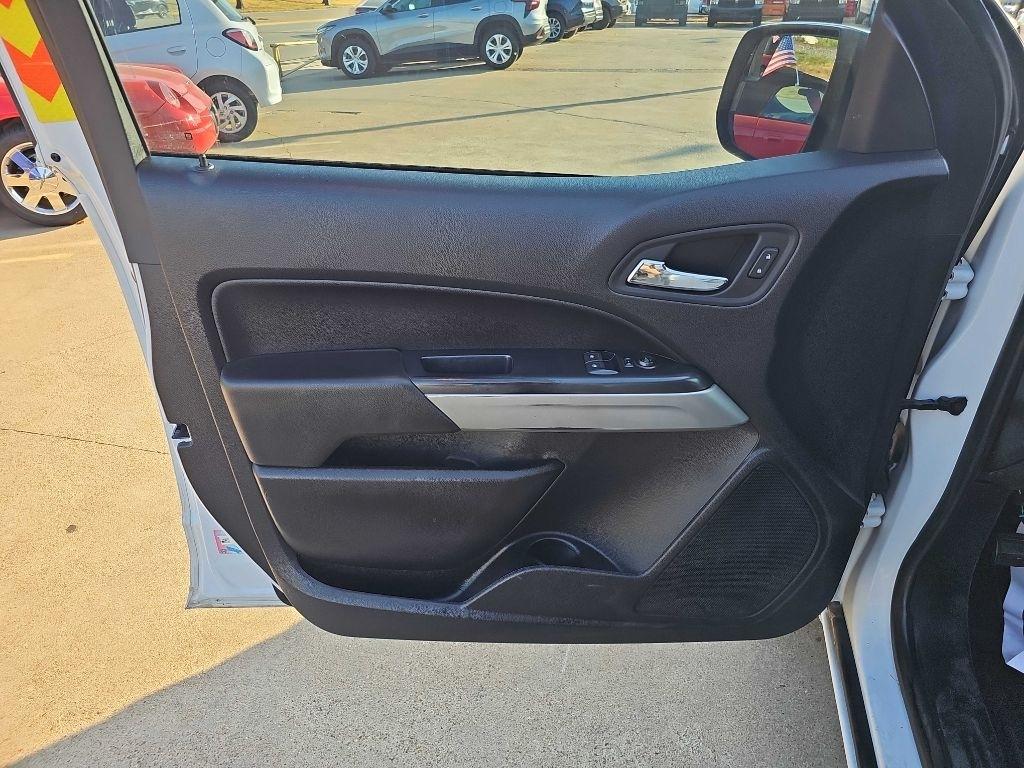 Chevrolet Colorado photo 16