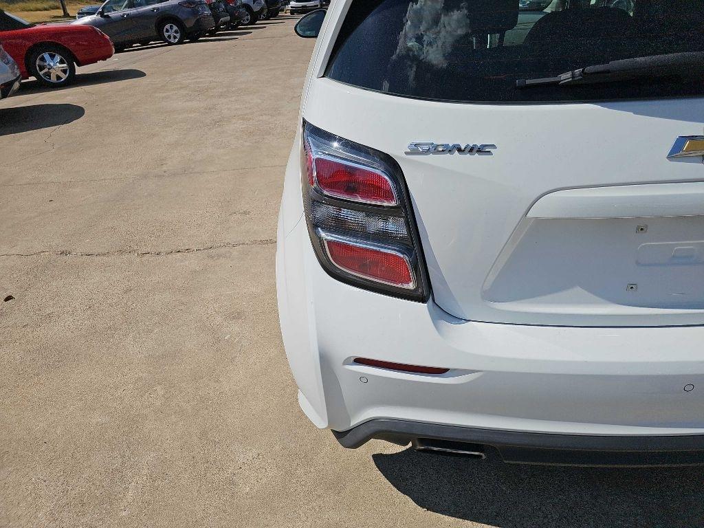 Chevrolet Sonic 5dr HB LT w/1FL 2020