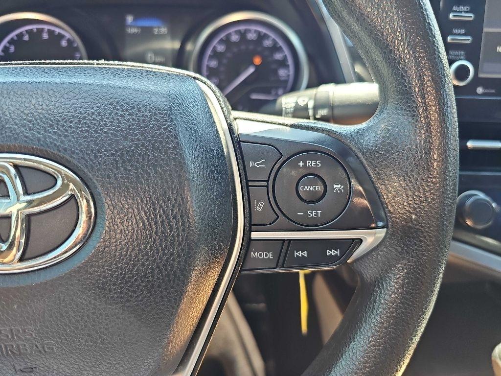 Toyota Camry LE Auto (Natl) 2021