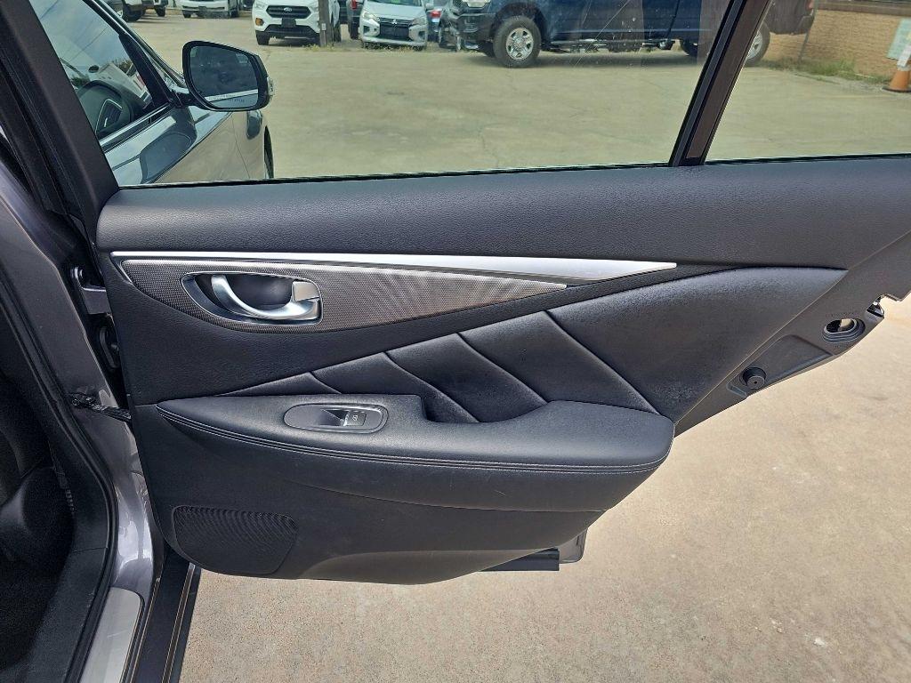 Infiniti Q50 4dr Sdn Premium RWD 2014