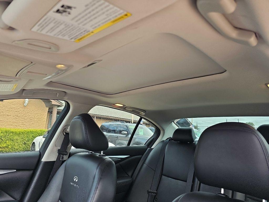 Infiniti Q50 4dr Sdn Premium RWD 2014
