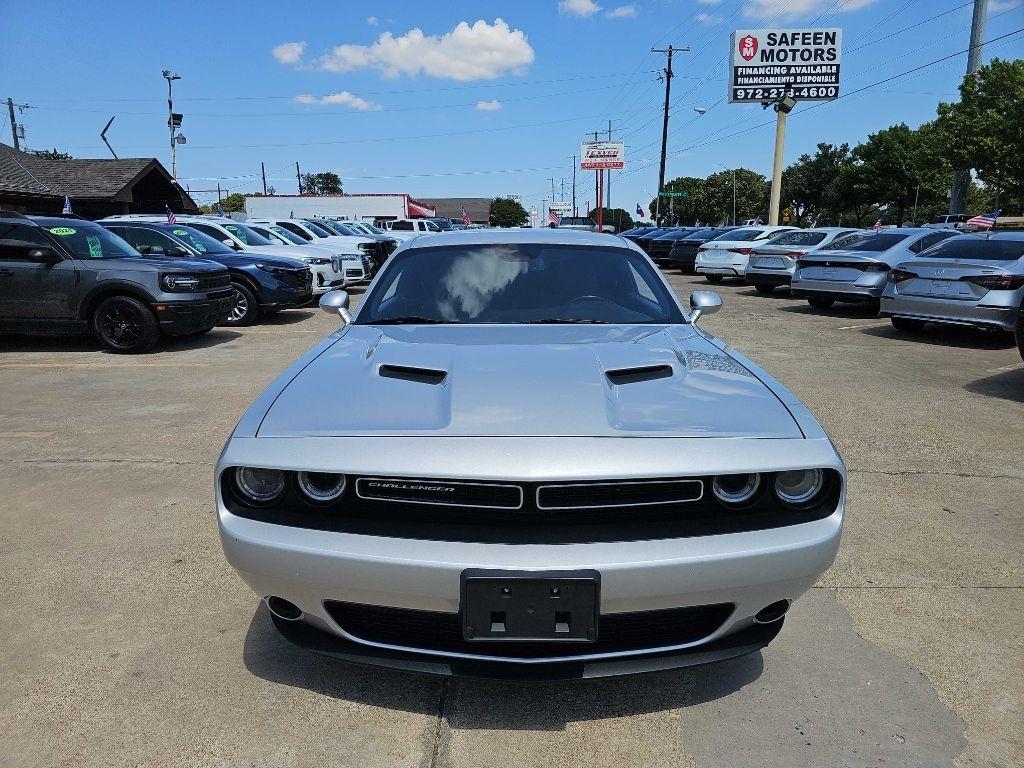 Dodge Challenger SXT RWD 2023
