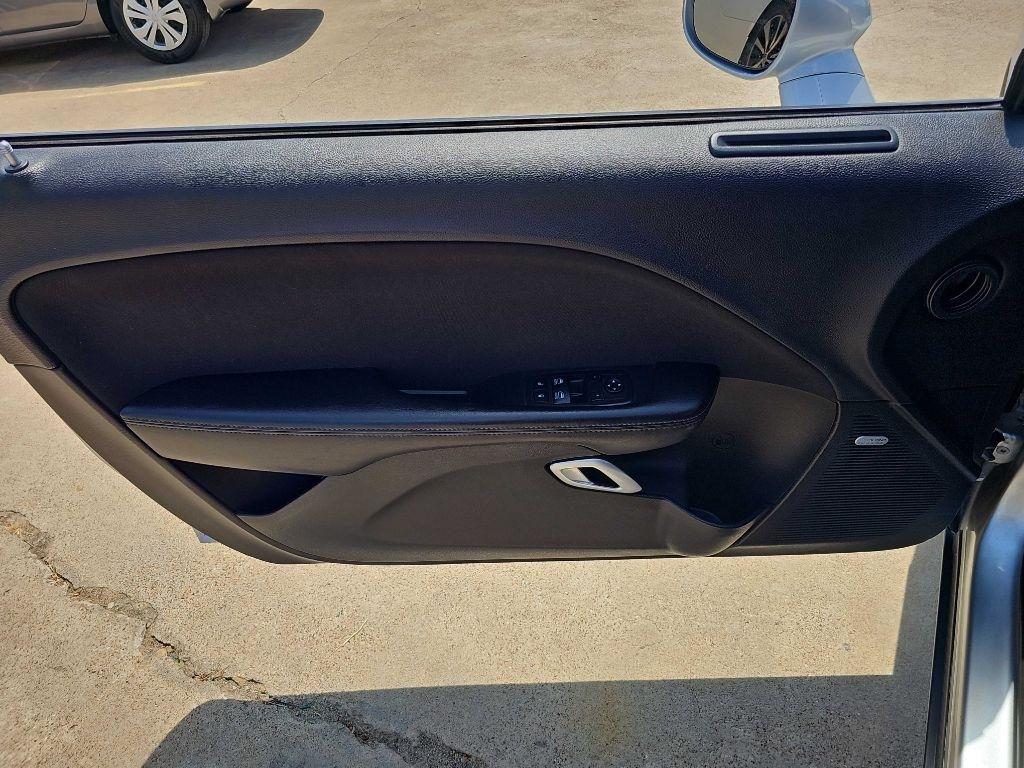 Dodge Challenger SXT RWD 2023