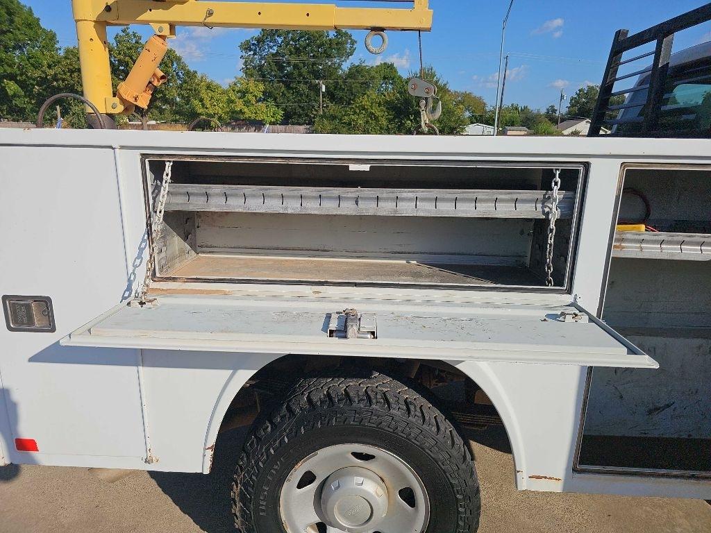 Ford Super Duty F-250 SRW 4WD Reg Cab 137" XLT 2008