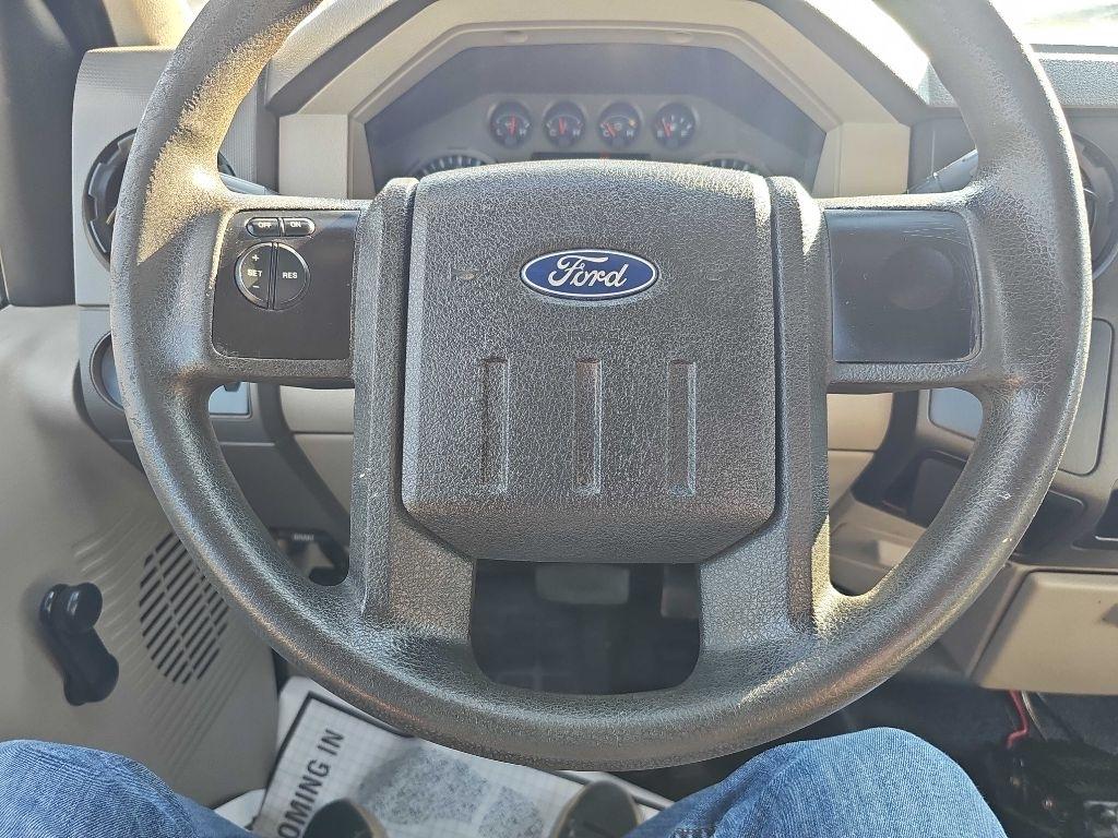 Ford Super Duty F-250 SRW 4WD Reg Cab 137" XLT 2008
