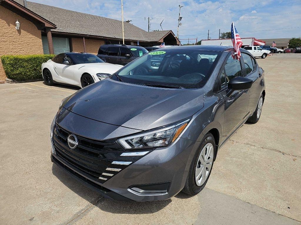 Nissan Versa S CVT 2025