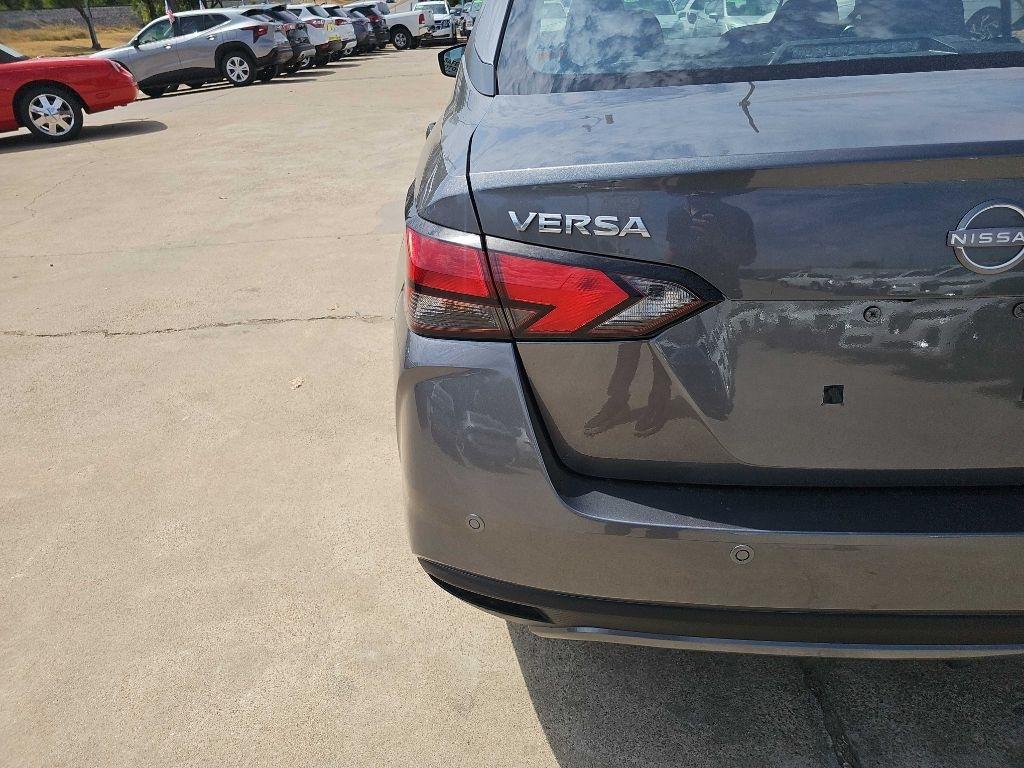 Nissan Versa S CVT 2025