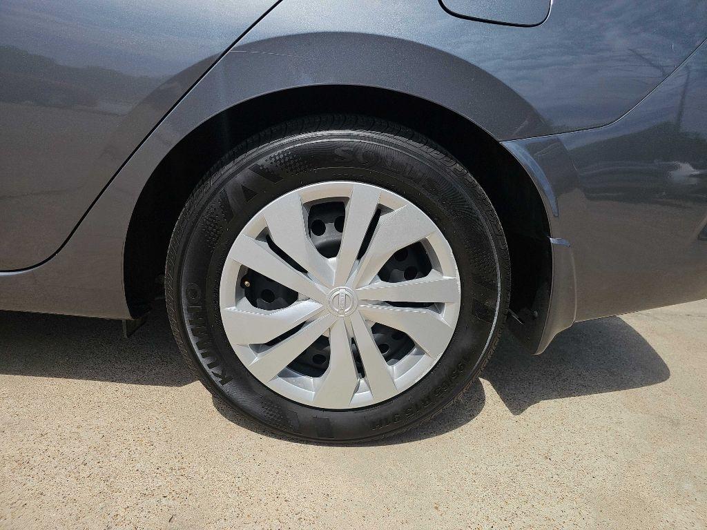 Nissan Versa S CVT 2025